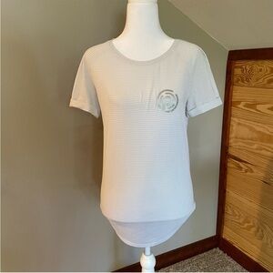 Lululemon Peloton Grey Tie Back Short Sleeve Activewear Top 6